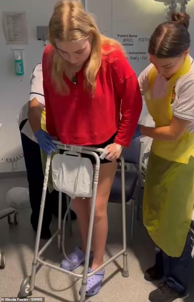 Although Madi has undergone chemotherapy to help reduce the growth of her tumors, her parents also found surgeons at the National Institutes of Health (NIH) in Maryland, US who were willing to work. In the picture, Madi is recovering from a septic shock